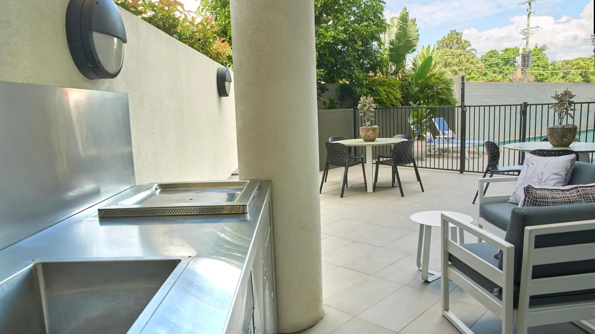 **** Aparthotel Quest Cannon Hill Brisbane Australia